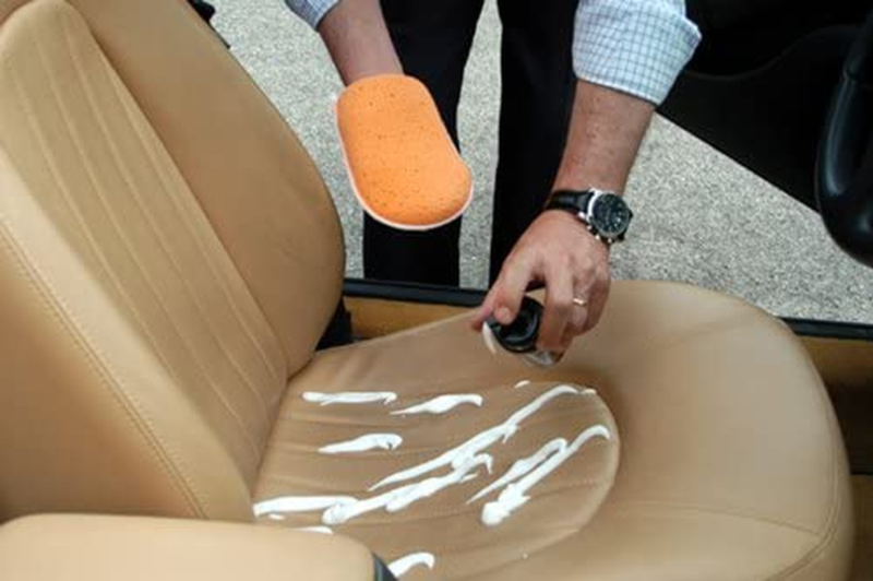 Kit pulizia manutenzione tappezzeria sedili pelle interni auto d'epoca detaling