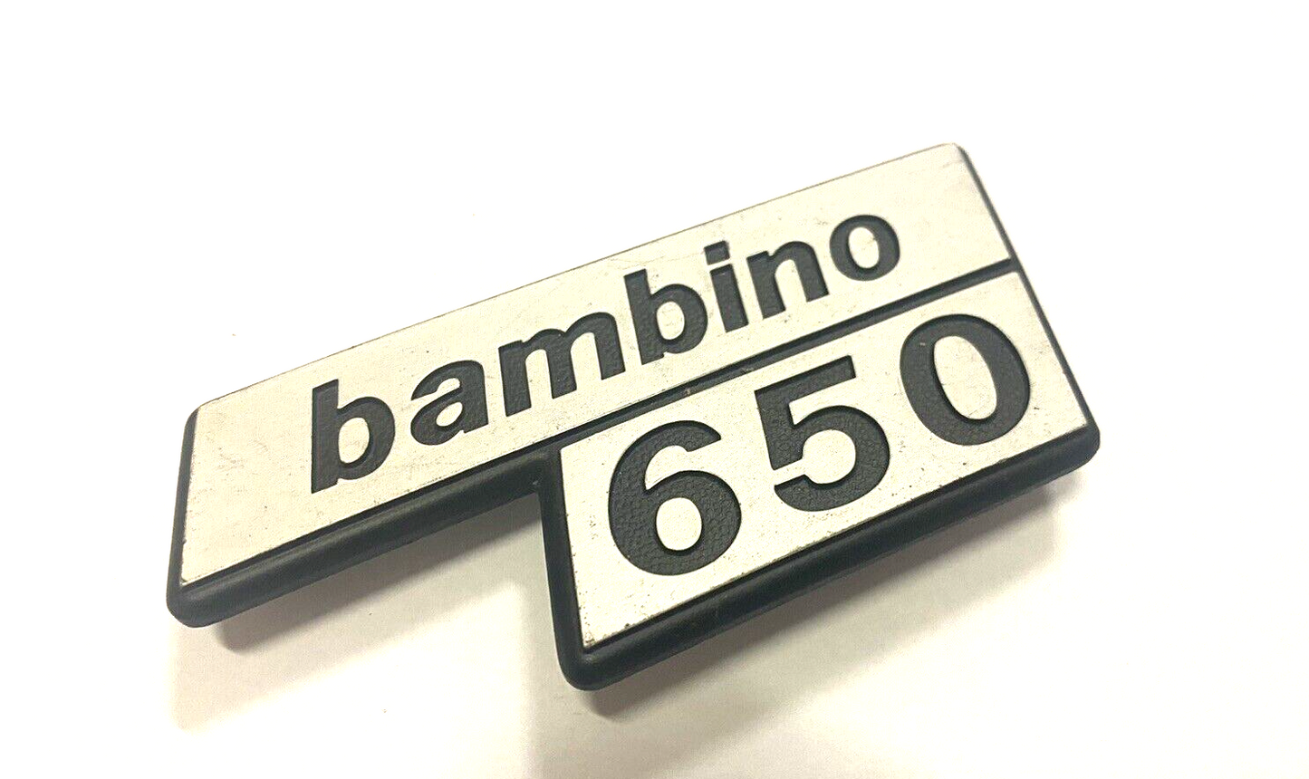Scritta logo badge cofano posteriore Fiat 126 Bambino 650 originale auto d'epoca